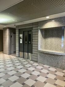 2/2 エントランス