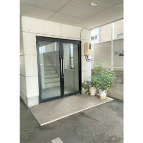 4/5 エントランス