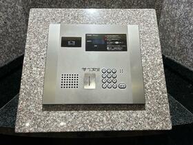 14/15 エントランス