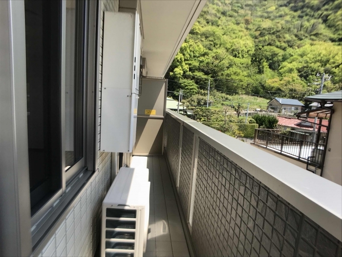 13/22 バルコニー