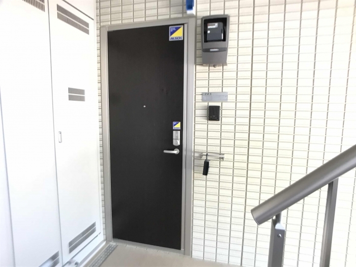 2/5 エントランス