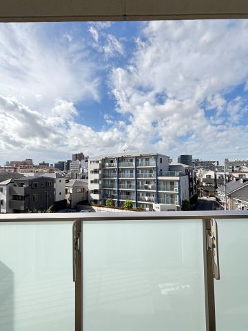 18/28 バルコニー
