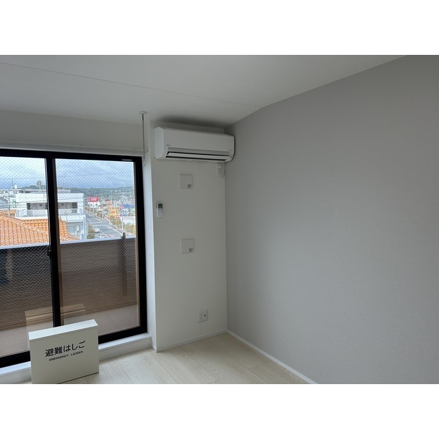 18/27 バルコニー