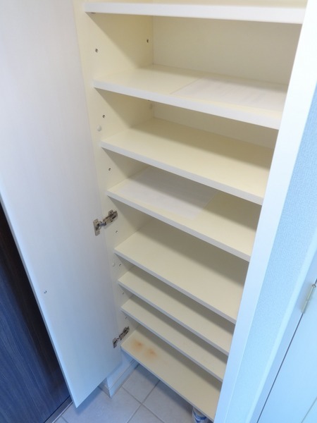 13/14 エントランス