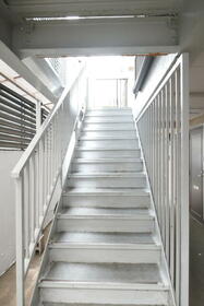 15/23 エントランス