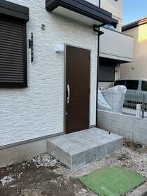 2/2 エントランス