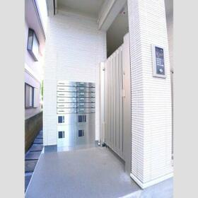 14/15 エントランス