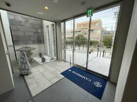 15/16 エントランス