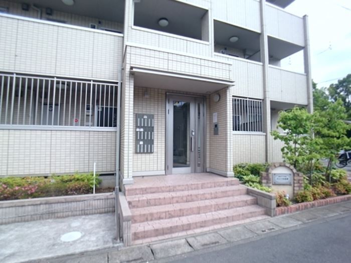 17/18 エントランス