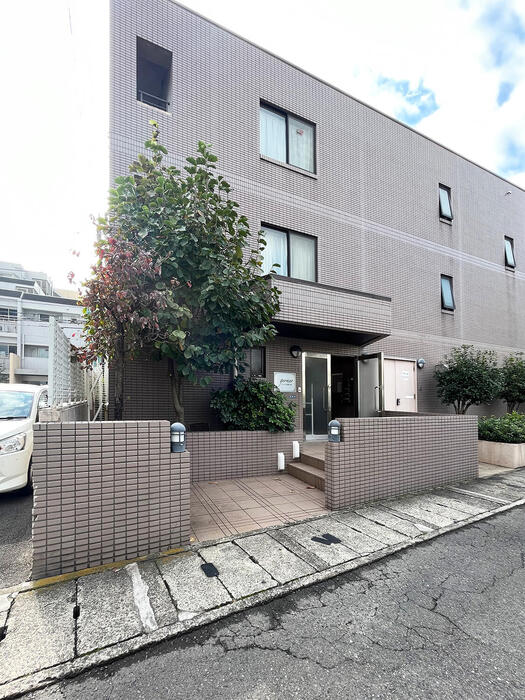 20/20 エントランス