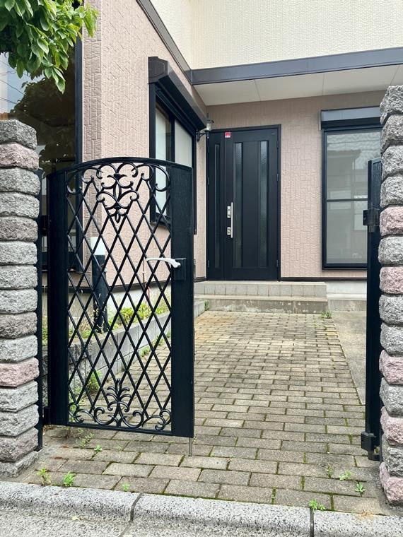 2/3 エントランス