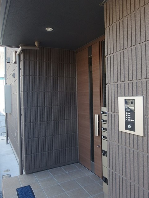 28/29 エントランス