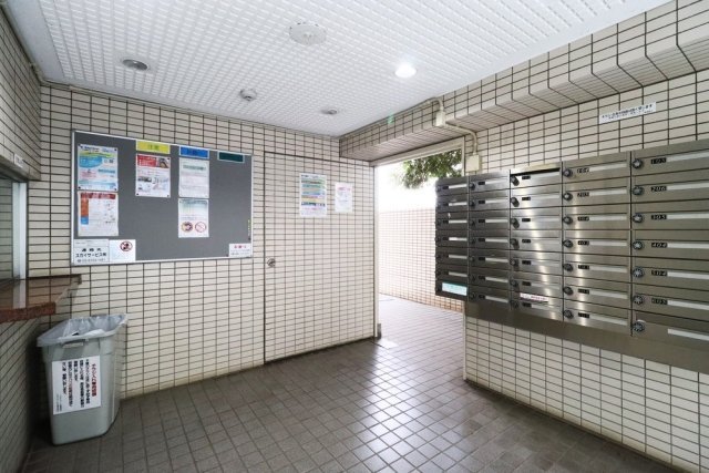 16/18 エントランス