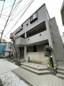 15/15 エントランス