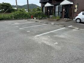 3/3 駐車場