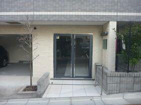 4/5 エントランス