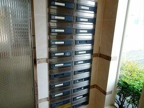 15/15 エントランス