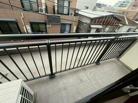 13/23 バルコニー