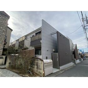 14/14 エントランス