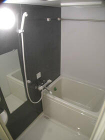 7/10 浴室