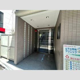 15/15 エントランス