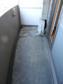 13/16 バルコニー