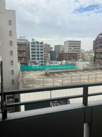 13/16 バルコニー