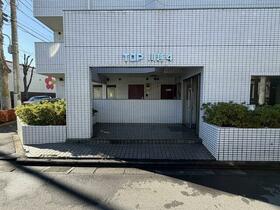 17/17 エントランス