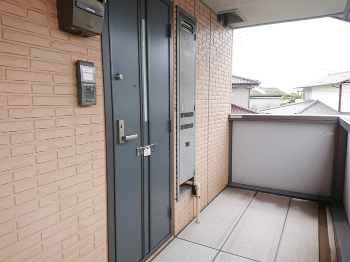 16/27 エントランス