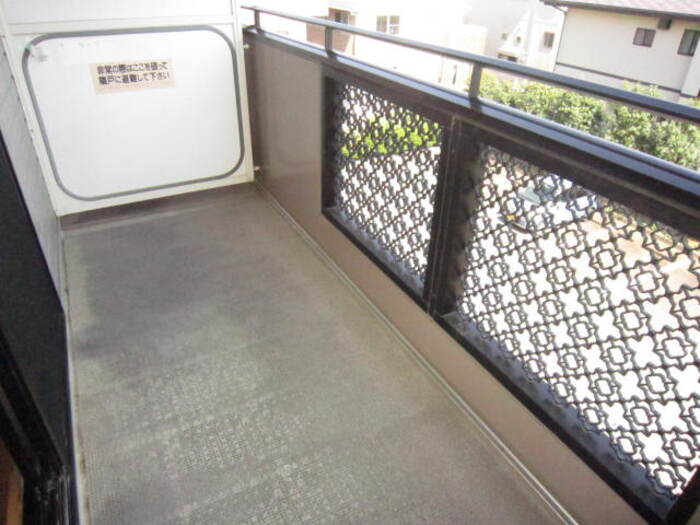 13/27 バルコニー