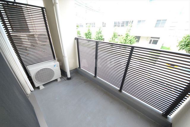 25/28 バルコニー