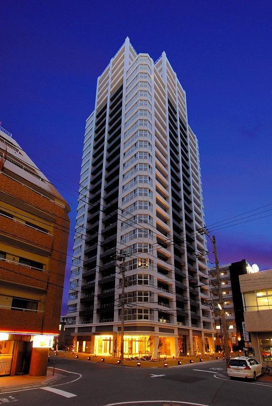 KDXレジデンス大濠ハーバービュータワーの外観