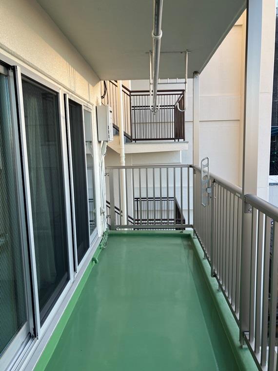 13/16 バルコニー