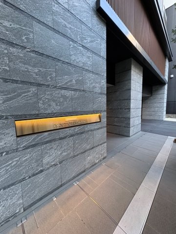 15/15 エントランス