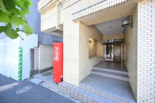 4/6 エントランス