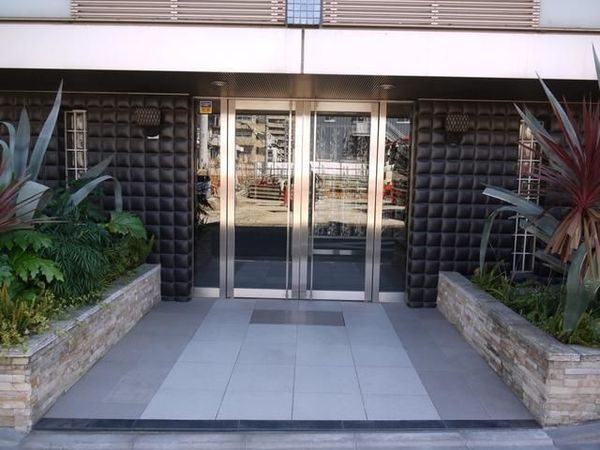 3/4 エントランス