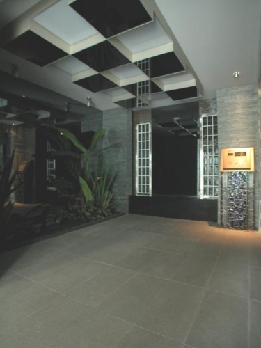 4/4 エントランス