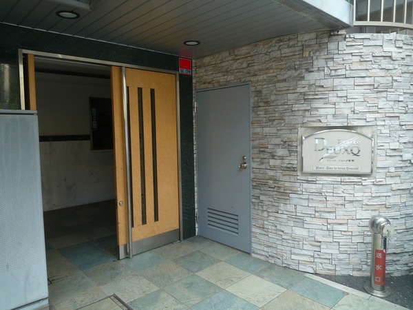 14/14 エントランス