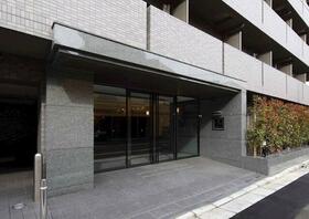 2/2 エントランス