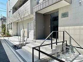 3/3 エントランス