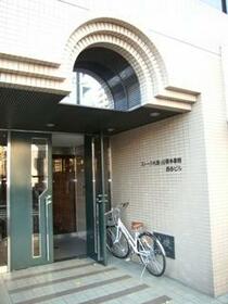 2/2 エントランス