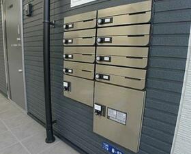 17/17 エントランス