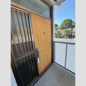 15/15 エントランス