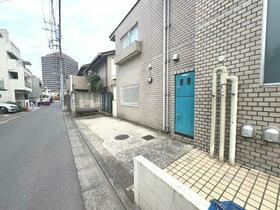 15/15 エントランス