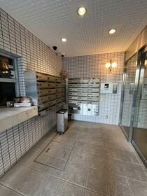 13/13 エントランス