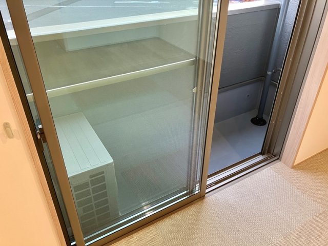 13/18 バルコニー