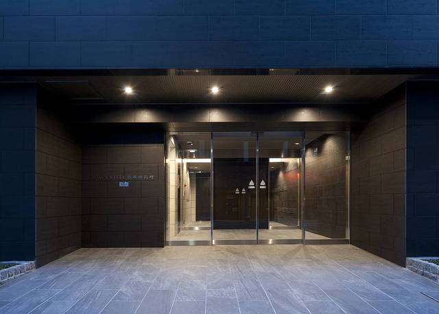 21/23 エントランス