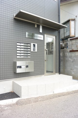 14/14 エントランス