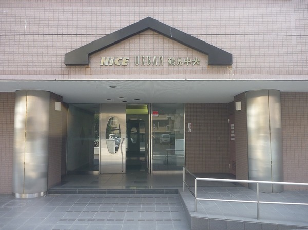 3/4 エントランス