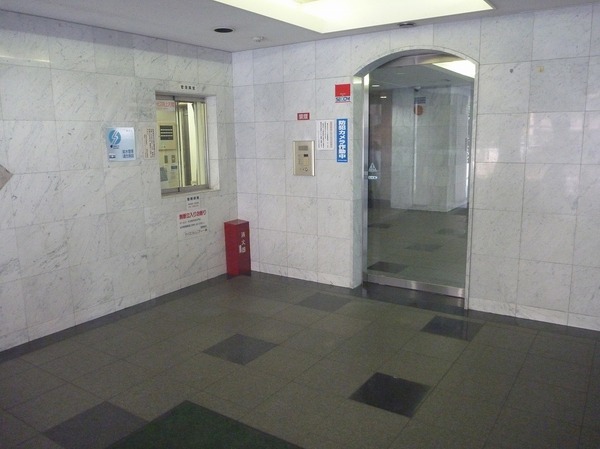 4/4 エントランス